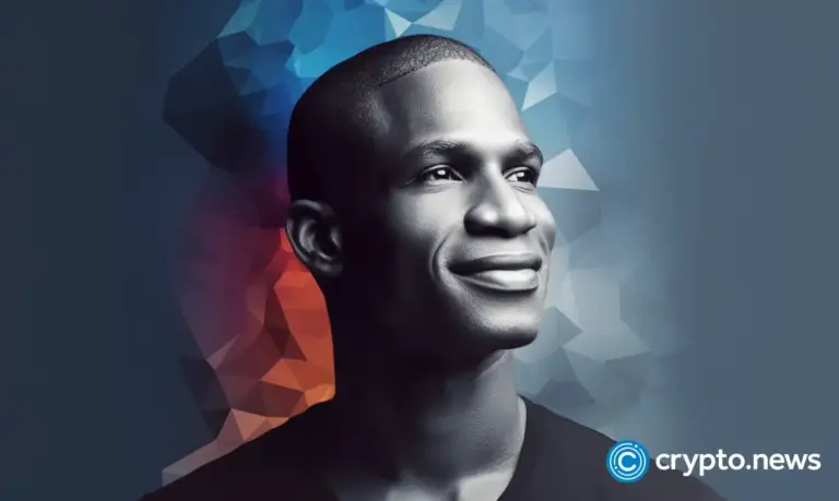 Hayes flags solvency risk in Tether’s BTC and gold strategy